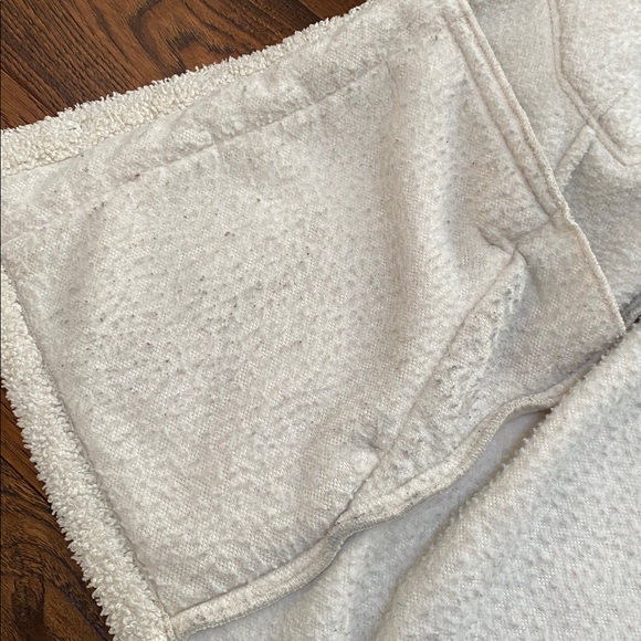 Marine Layer Eden Sherpa Overshirt, ivory cream, size S - Picture 16 of 16